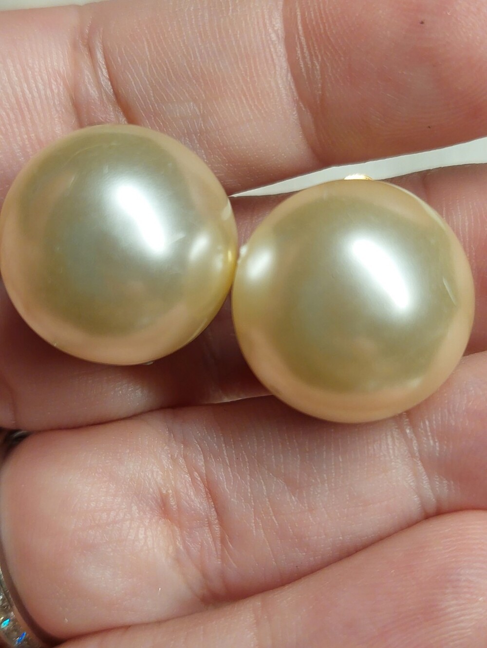 Classic Golden Pearl Stud Clip Earrings